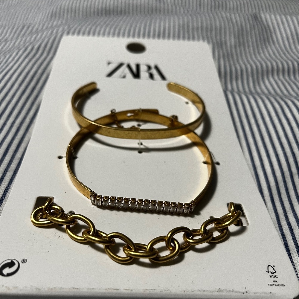 SOLD- Brand new Zara bracelet set